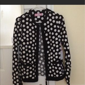 *FOUND ! *ISO Koi Polka Dot Scrub Jacket*
